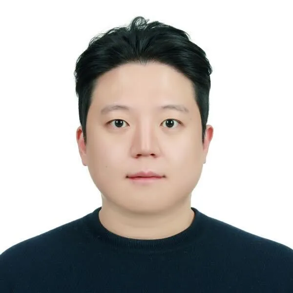 Yung Kim.jpg